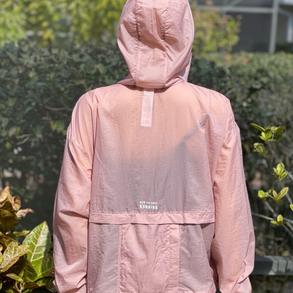 NEW BALANCE NYC MARATHON PACKABLE JACKET LARGE WJ03237M PINK - Picture 8 of 8